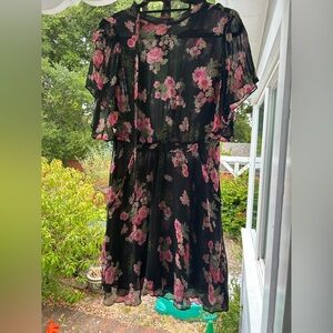 Modern does 70’s doing 30’s style chiffon summer nights Dress